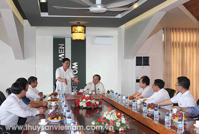 Ảnh 1: Bộ trưởng Nguyễn Xuân Cường phát biểu tại buổi làm việc với tập đoàn Sao Mai